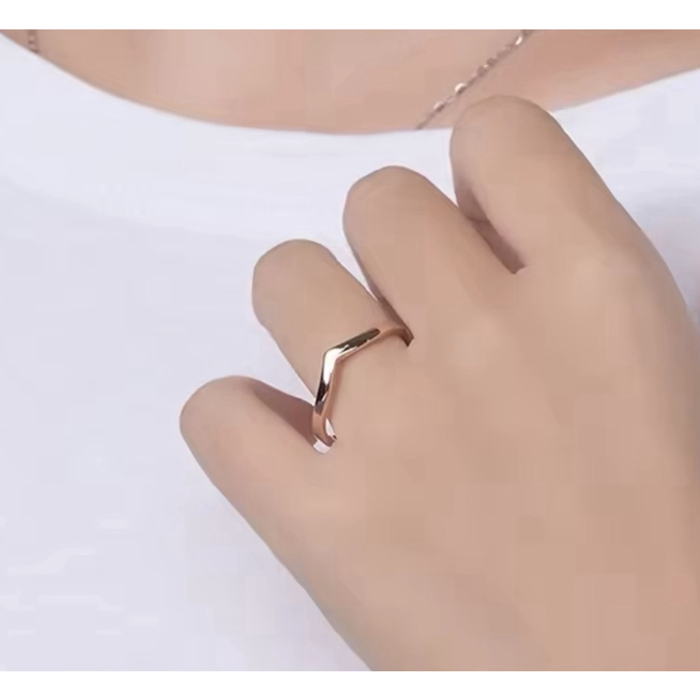 14k Gold Filled S925 V‎ Shaped Curve Band Ring, Size 6